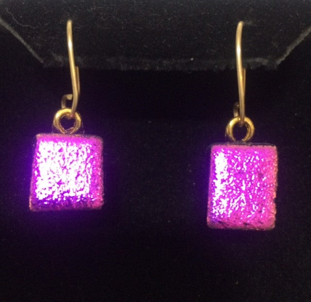 9 ct Gold Dichroic Glass Earring - Pink Square