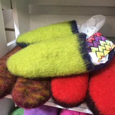 Felted slippers - Green