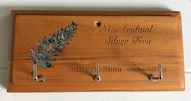 Rimu Wooden Key Holder - Silver Fern